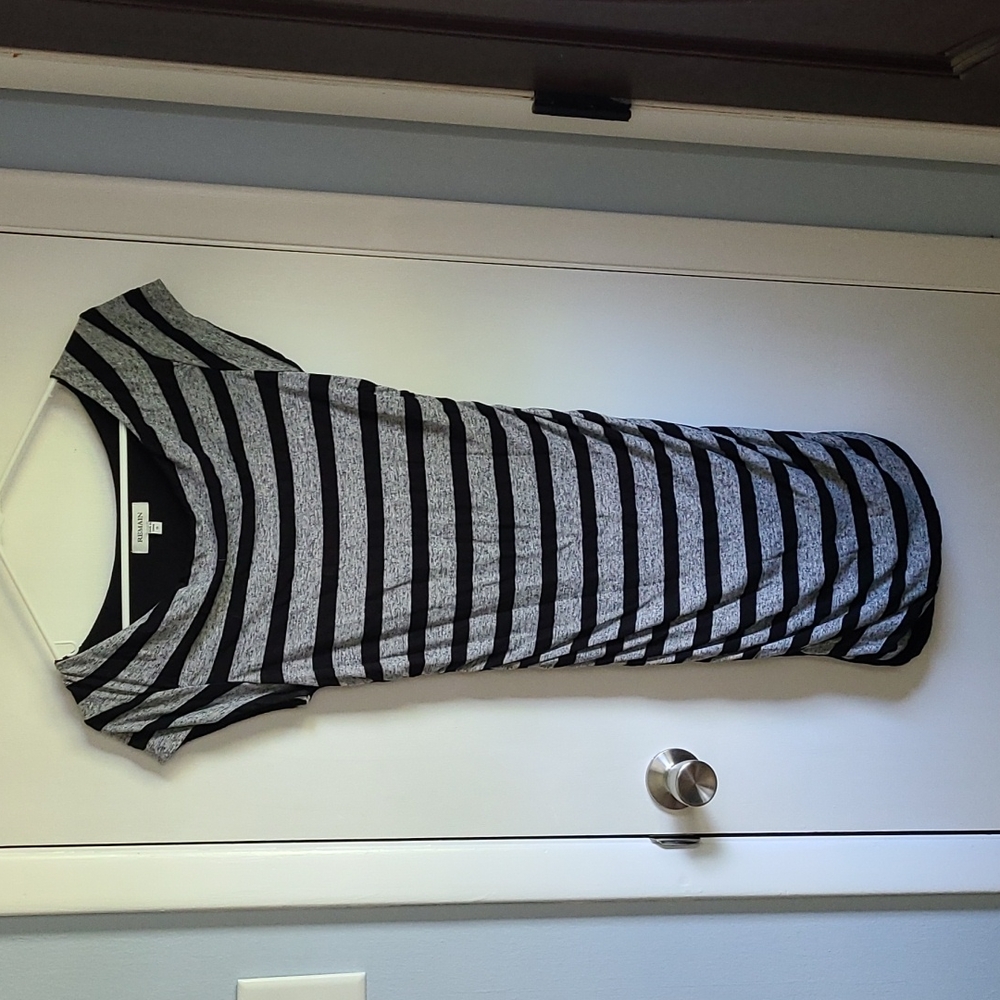 Cap sleeve ruched striped dress